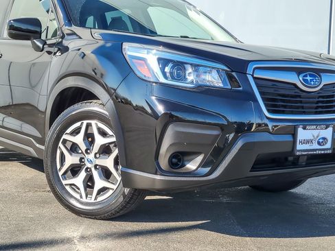 Used 2019 Subaru Forester Premium image 2