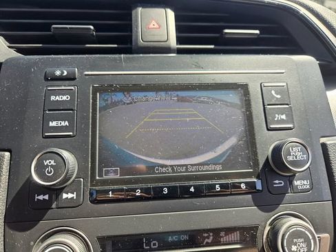 Used 2017 Honda Civic LX image 9