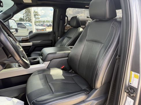 Used 2022 Ford F250 Lariat w/ Lariat Ultimate Package AWD/4WD image 14