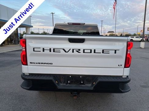 Used 2023 Chevrolet Silverado 1500 LT Trail Boss w/ LPO, Dark Essentials Package AWD/4WD image 4