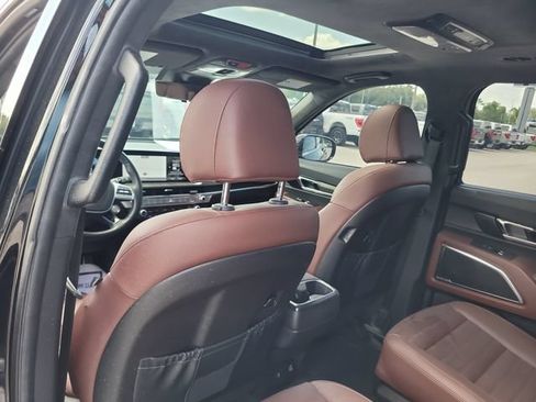 Used 2023 Kia Telluride SX Prestige AWD/4WD image 12