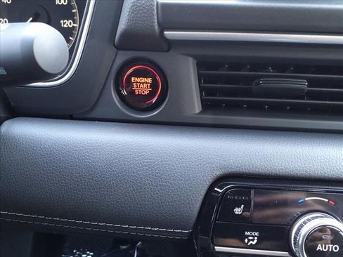 New 2025 Honda Pilot EX-L image 4