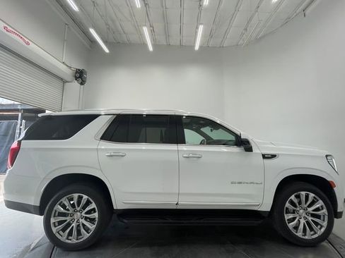 Used 2024 GMC Yukon Denali w/ Advanced Technology Package RWD image 14