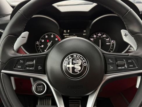 Used 2019 Alfa Romeo Stelvio Sport w/ Quick Order Package 22J Sport AWD/4WD image 46