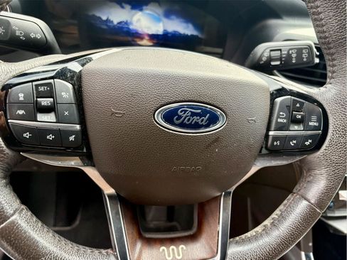 Used 2022 Ford Explorer King Ranch w/ Class IV Trailer Tow Package AWD/4WD image 21