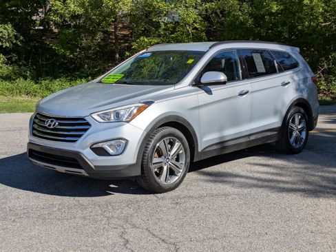 Used 2015 Hyundai Santa Fe GLS w/ Option Group 02 FWD image 3