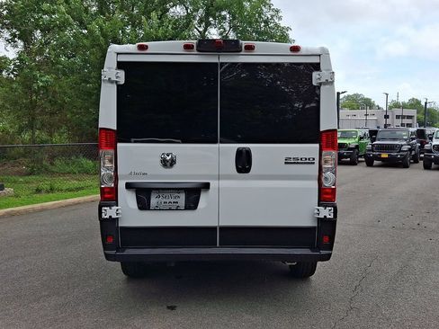 Used 2025 RAM ProMaster 2500 w/ U-Haul Equipment Group FWD image 5