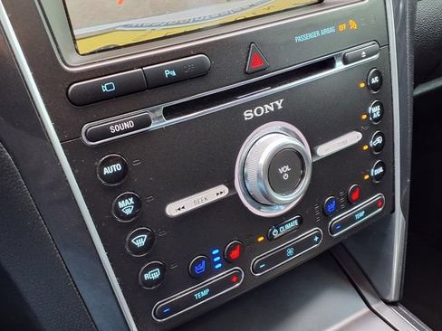 Used 2017 Ford Explorer Limited FWD image 13