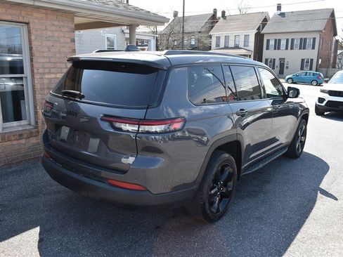 Used 2023 Jeep Grand Cherokee L Laredo image 3