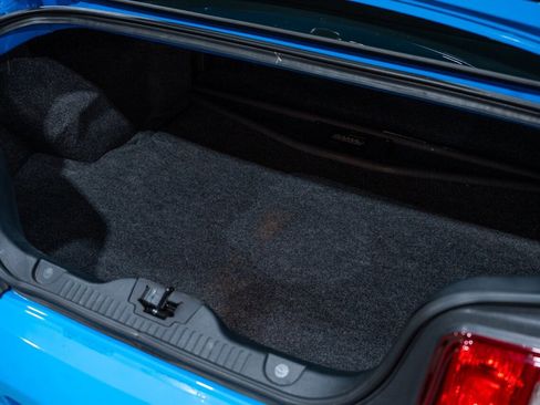 Used 2012 Ford Mustang Shelby GT500 w/ SVT Performance Pkg image 46