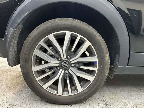 Used 2023 Nissan Kicks SV image 59