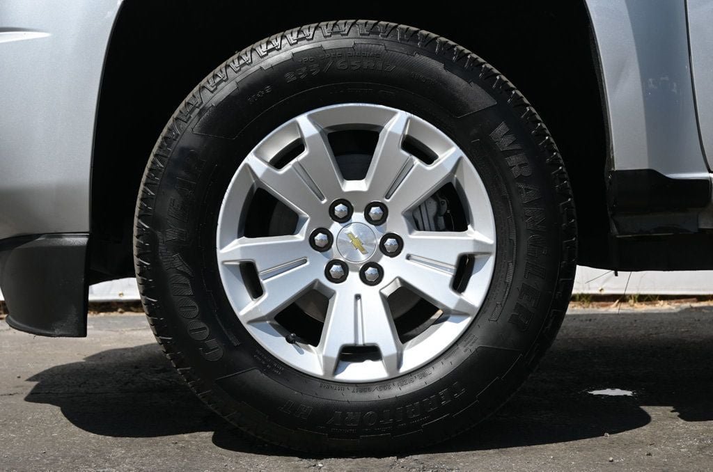 Used 2019 Chevrolet Colorado LT w/ LT Convenience Package RWD image 7
