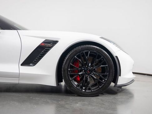 Used 2016 Chevrolet Corvette Z06 w/ 2LZ Preferred Equipment Group RWD image 21