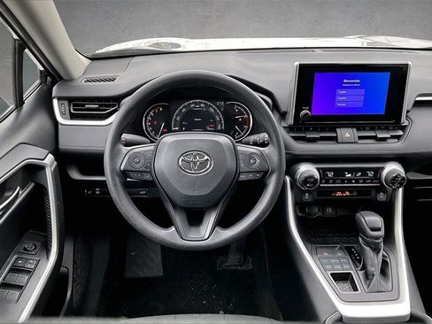 Used 2023 Toyota RAV4 XLE w/ Convenience Package image 8