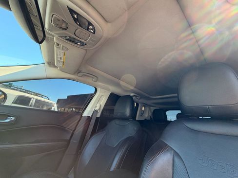 Used 2020 Jeep Compass Limited AWD/4WD image 12