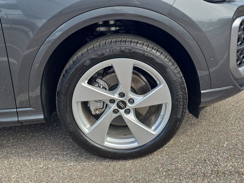 New 2025 Audi Q5 Premium Plus image 34