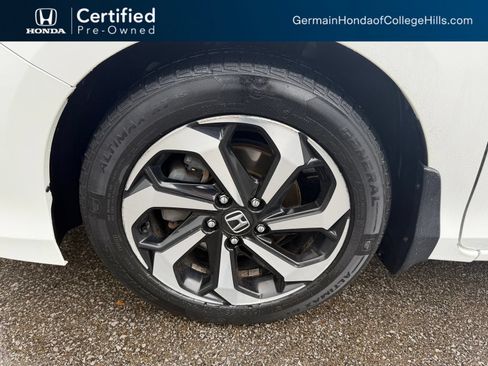 Used 2017 Honda Accord EX-L image 10