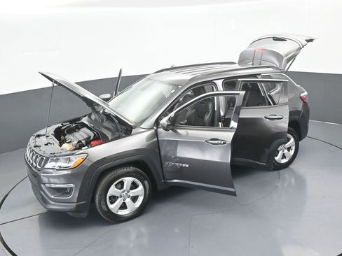 Used 2021 Jeep Compass Latitude image 59