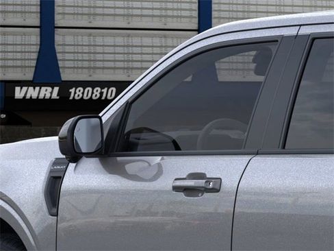 New 2026 Ford Maverick Lariat w/ Black Appearance Package image 21