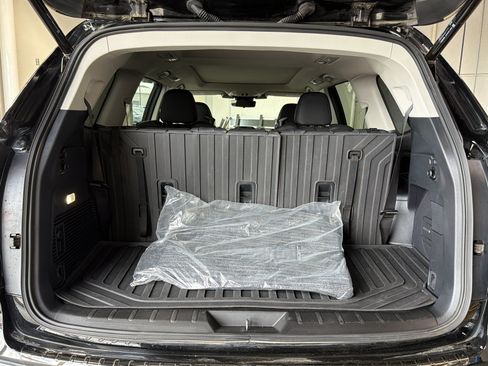 Certified 2025 Subaru Ascent Bronze Edition AWD/4WD image 18