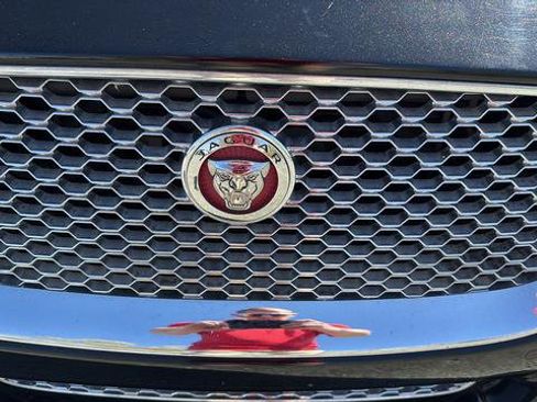 Used 2017 Jaguar XJ L Portfolio AWD/4WD image 28