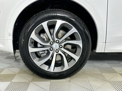 Used 2025 Land Rover Discovery Sport S AWD/4WD image 9
