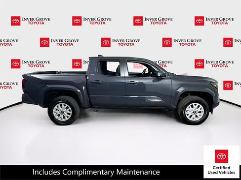 Certified 2025 Toyota Tacoma SR5 AWD/4WD image 4