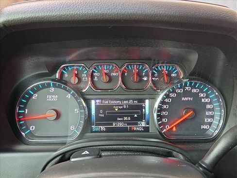 Used 2020 Chevrolet Suburban LT RWD image 11