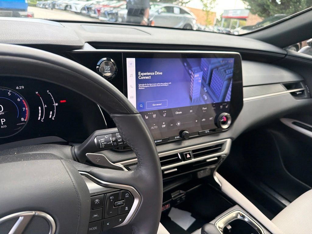 Certified 2024 Lexus RX 350 Premium w/ Kick Sensor & Tow Package AWD/4WD image 27