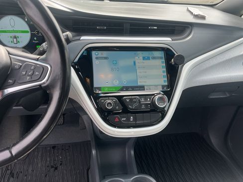 Used 2018 Chevrolet Bolt LT FWD image 21