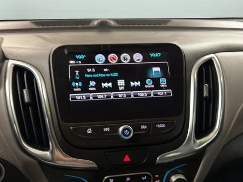 Used 2018 Chevrolet Equinox Premier FWD image 13