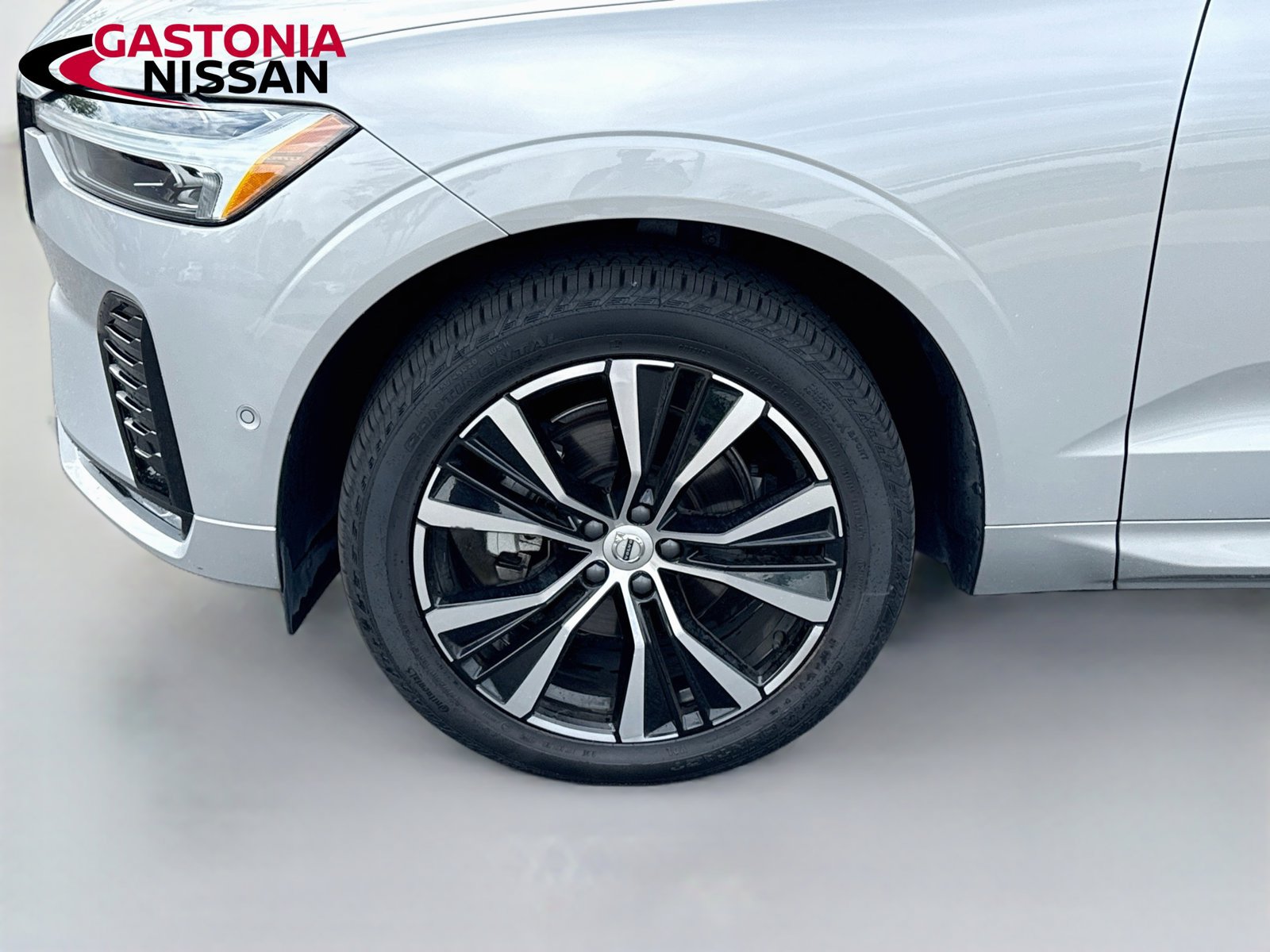 Used 2024 Volvo XC60 B5 Plus w/ Protection Package Premier AWD/4WD image 37