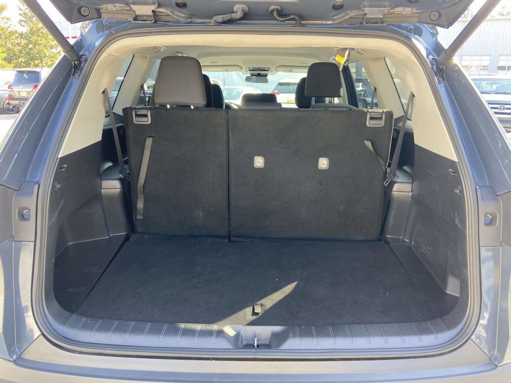 Used 2025 Toyota Grand Highlander FWD image 10