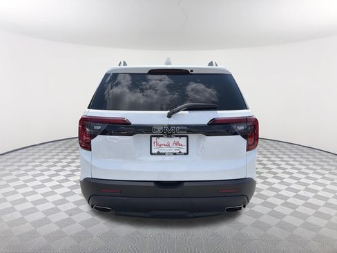 Certified 2023 GMC Acadia SLT w/ Elevation Edition FWD image 5