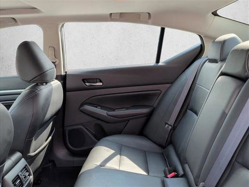 Used 2019 Nissan Altima 2.5 SL AWD/4WD image 18