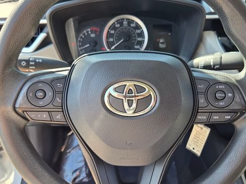 Used 2022 Toyota Corolla LE FWD image 24
