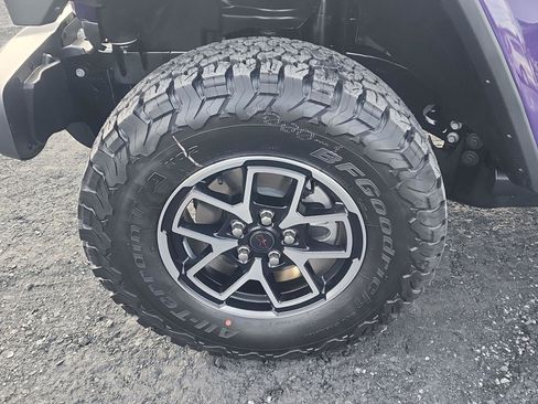 New 2026 Jeep Wrangler Unlimited Rubicon image 9