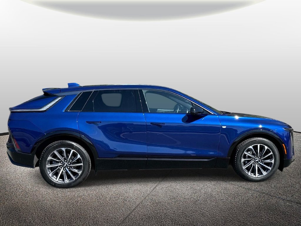 Certified 2024 Cadillac Lyriq Sport AWD/4WD image 4