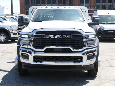 New 2026 RAM 5500 Tradesman w/ Chrome Appearance Group AWD/4WD image 8