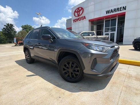 Used 2020 Toyota RAV4 LE w/ All Weather Liner Package AWD/4WD image 24