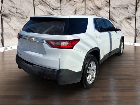 Used 2019 Chevrolet Traverse LS AWD/4WD image 4