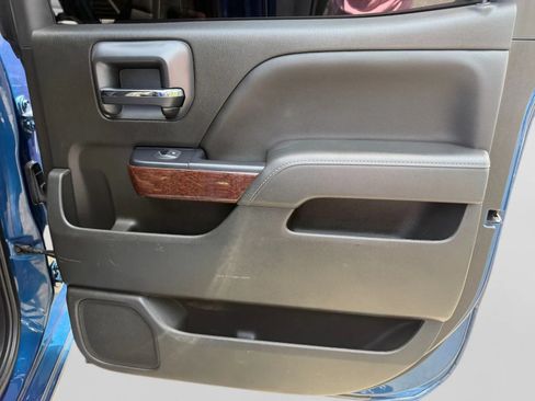 Used 2018 GMC Sierra 1500 SLT AWD/4WD image 28