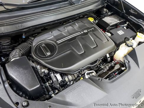 Used 2019 Jeep Cherokee Limited AWD/4WD image 32