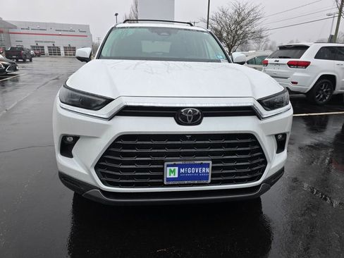 Used 2024 Toyota Grand Highlander Platinum image 10