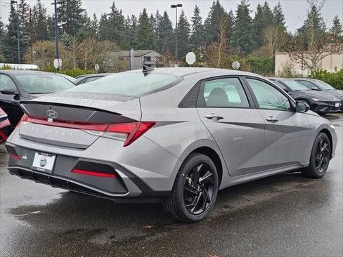 New 2026 Hyundai Elantra Sport FWD image 7