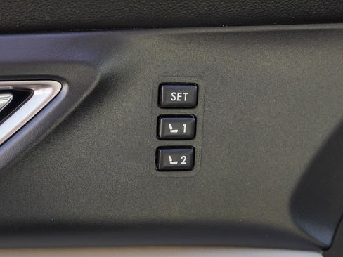 Used 2023 Subaru Ascent Limited w/ Technology Package AWD/4WD image 20