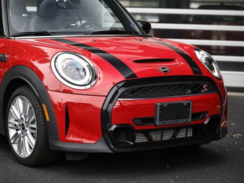 Used 2024 MINI Cooper S FWD image 2