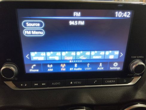 Used 2024 Nissan Sentra SV image 25