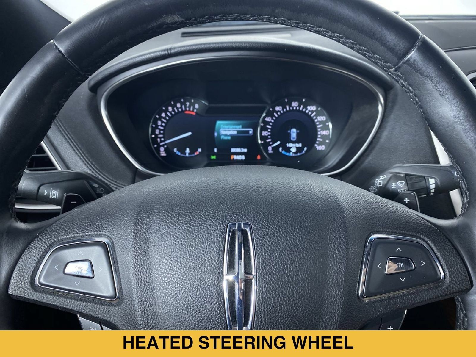 Used 2016 Lincoln MKX Reserve w/ Luxury Package AWD/4WD image 3