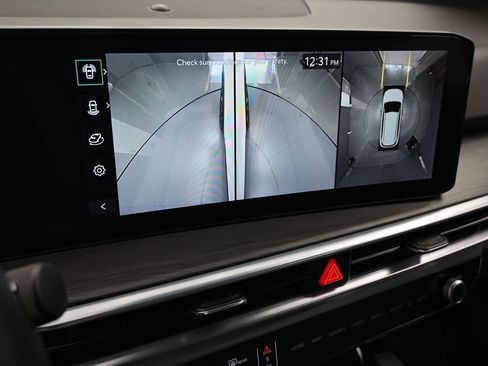 Used 2024 Kia Sorento SX Prestige w/ Sage Leather Package image 31